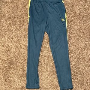 Adidas joggers size M